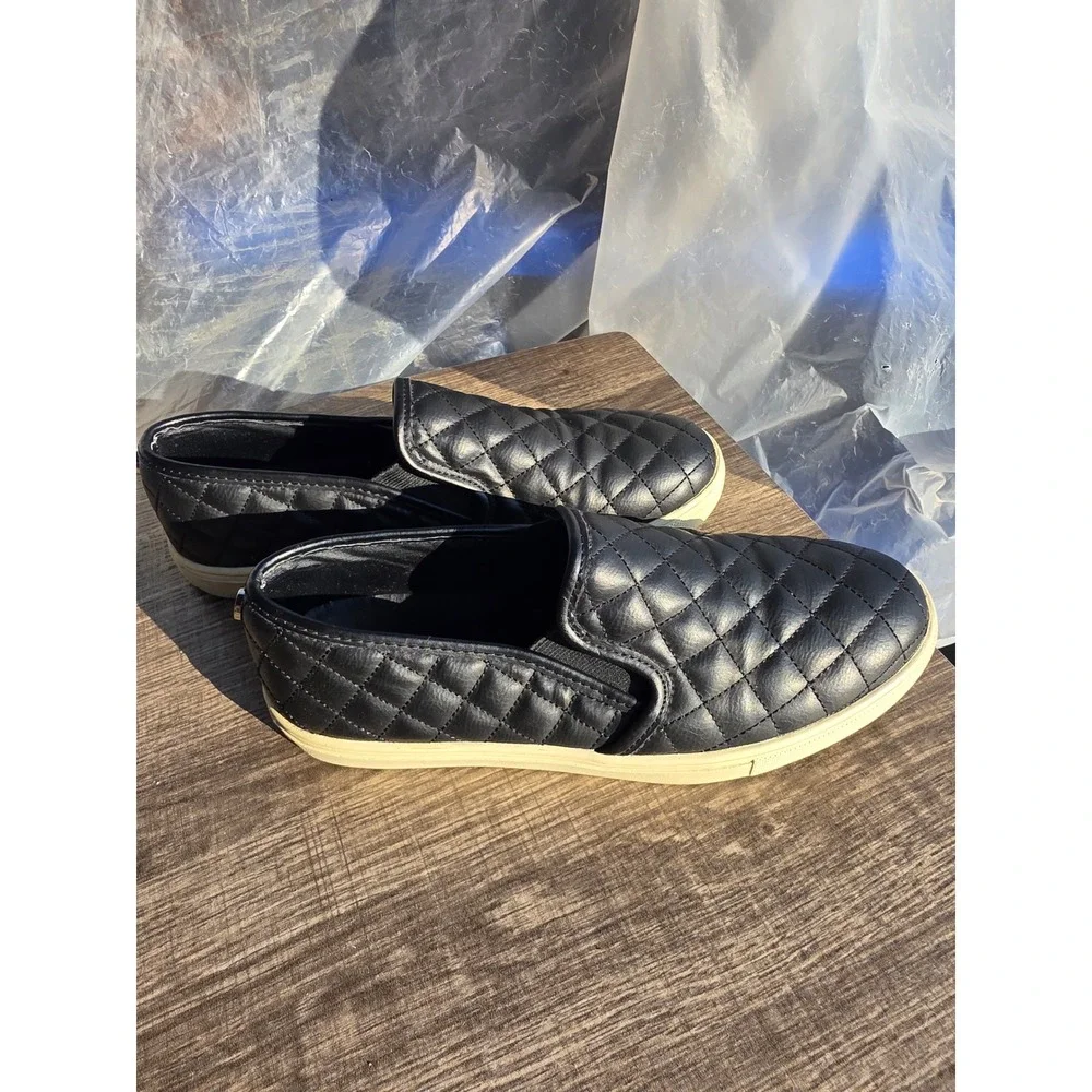 1185 Steve Madden Ecentrcq Black Quilted Slip On Sneakers Womens 8M ECENTRCQ